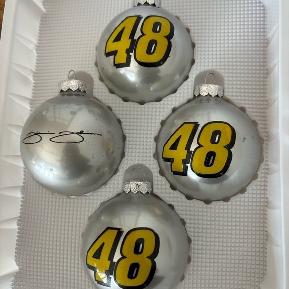 Vintage NASCAR Ornaments glass. Set of 4 - Picture 2 of 13